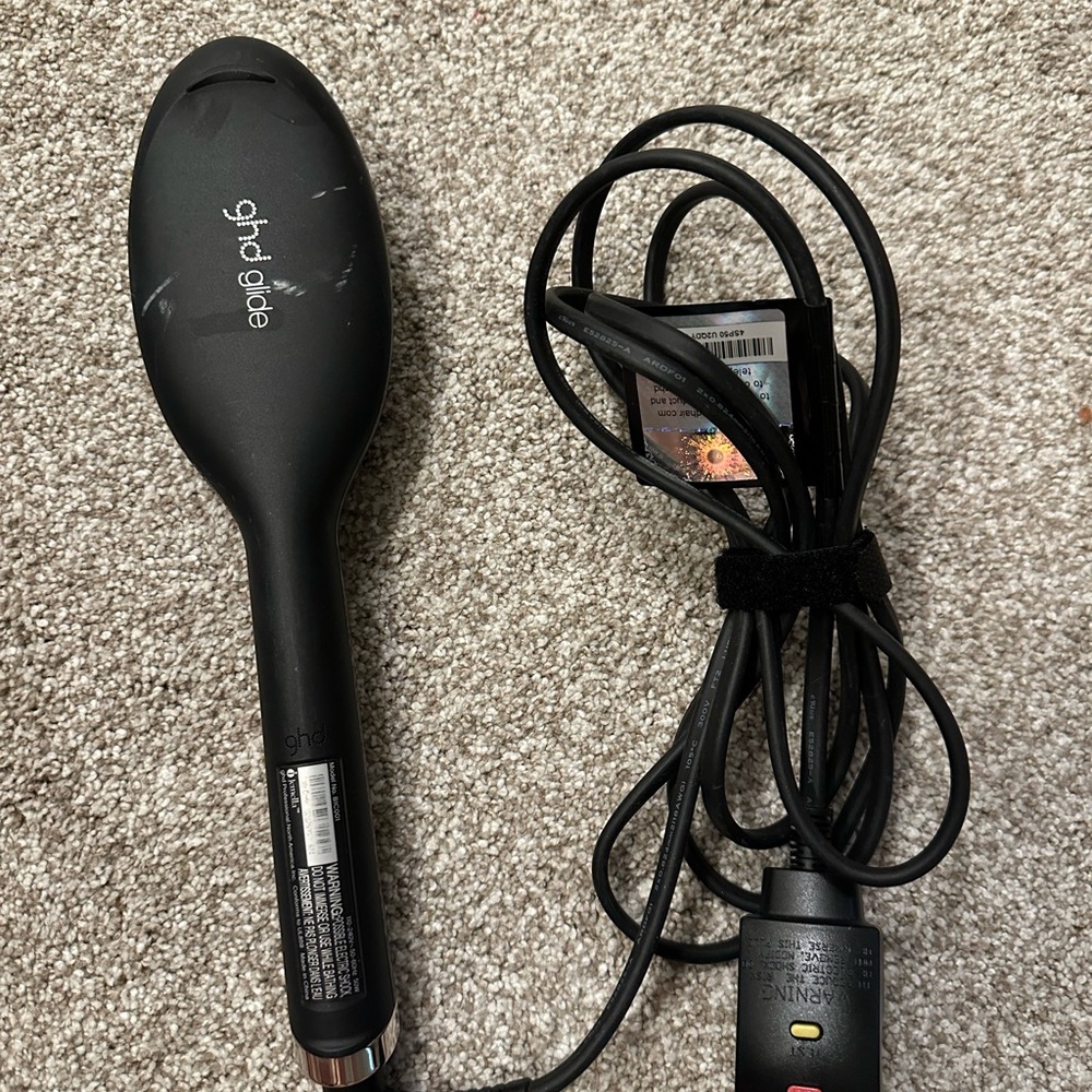 GHD Glide Professional Hot Brush